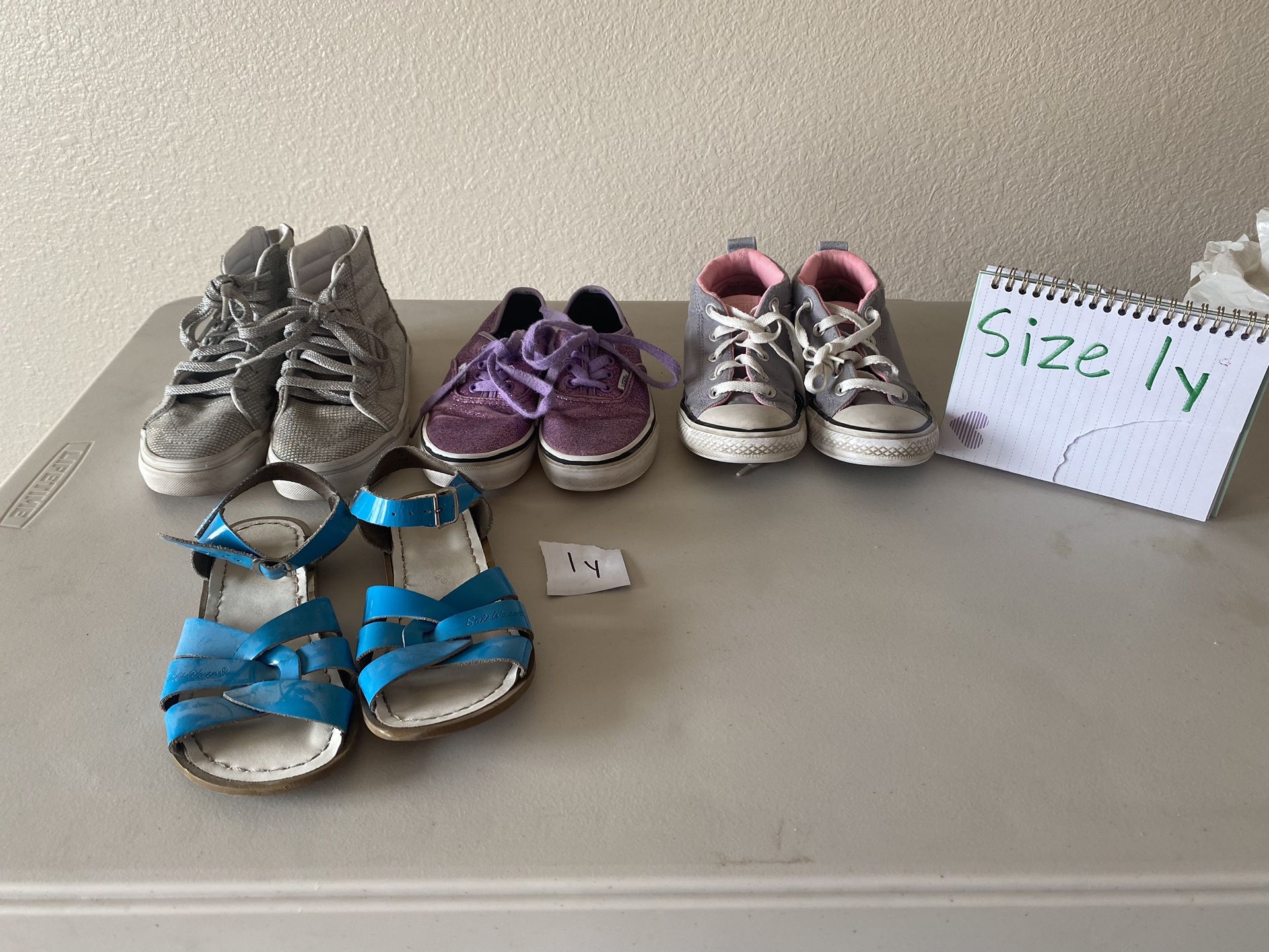 Size 1 Youth/girl Shoes