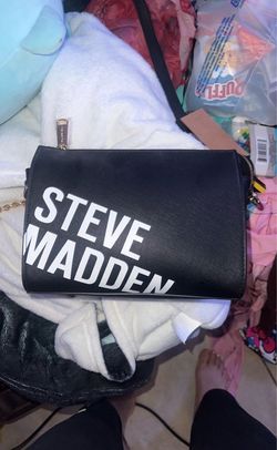 Steve Madden purse for 30! Never been used