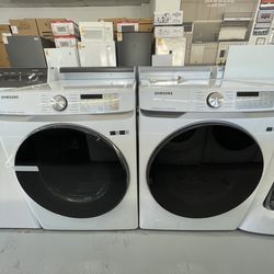 Samsung Set 4.5 Cu Ft Washer and 7.5 Cu Ft Dryer Gas Smart