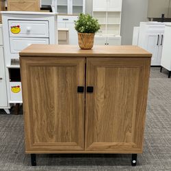 Buffet Sideboard Cabinet Farmhouse Modern Storage Cabinet with Adjustable Shelves for Kitchen, Coffee Bar, Living Room, Oak.  31.4"(L)x15.7"(W)x31.4"(