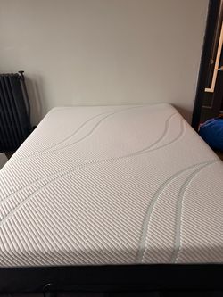 Queen Size TempurPedic Mattress and Nectar Move Bedframe