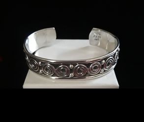 7.25" TAXCO Southwestern Swirl Pattern Sterling Silver Cuff Bracelet, signed