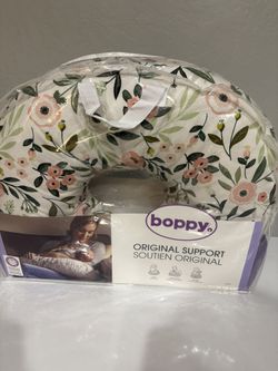 Boppy floral OG original support pillow