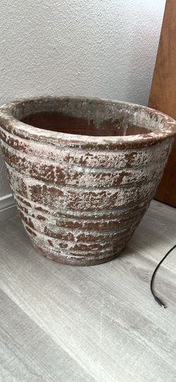 indoor/outdoor plant pot