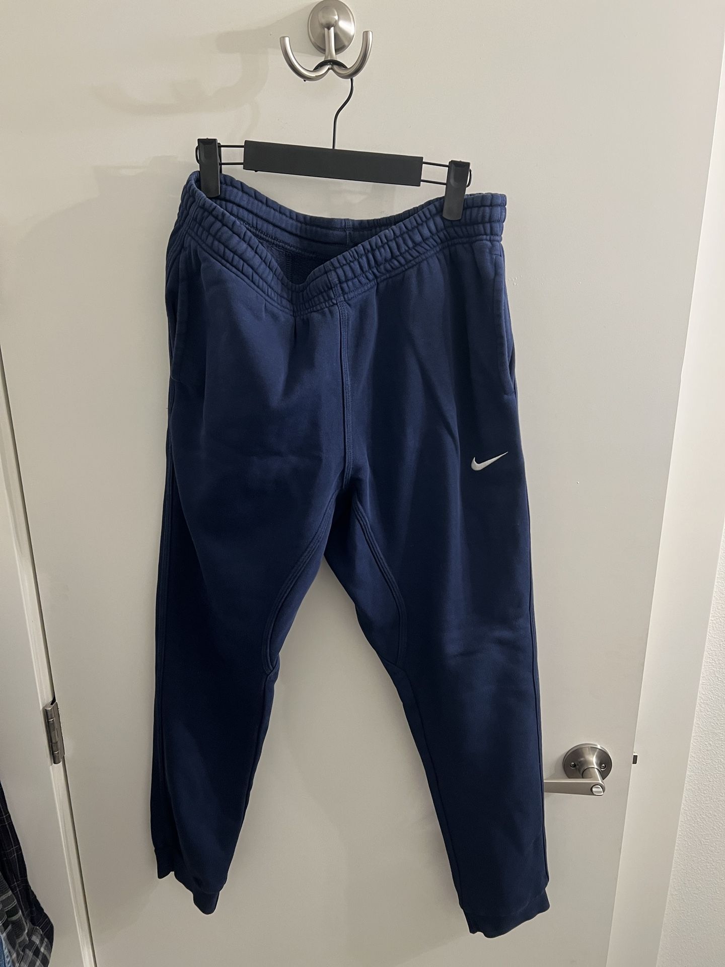 🔥 Nike & Jordan Clothing And Accessories/equipment 🔥
