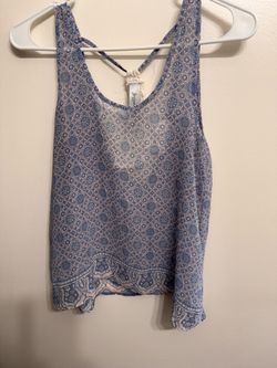 Women’s size small cute tops $5