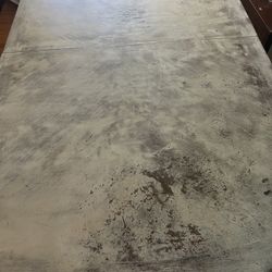 Kitchen table 