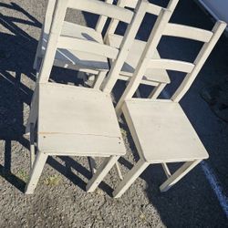 4 Wooden Chairs