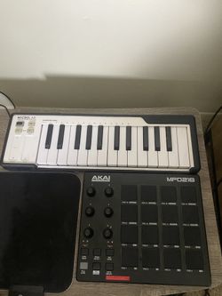Akai MPD218 And Microlab Smart Keyboard
