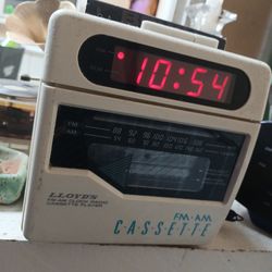 Clock radio