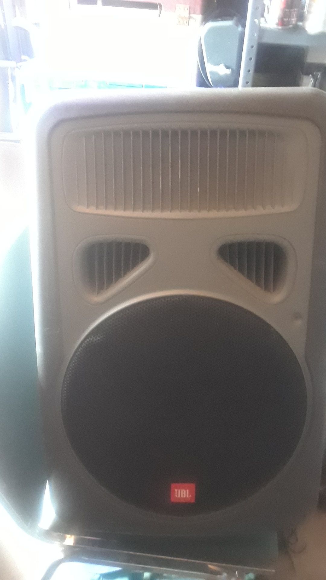 Jbl sales eon powersub