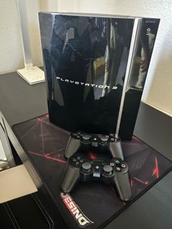 Sony PlayStation 3 PS3 Fat Console + 2 Sony Controllers