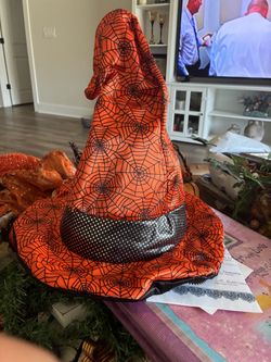 Singing Halloween Hat