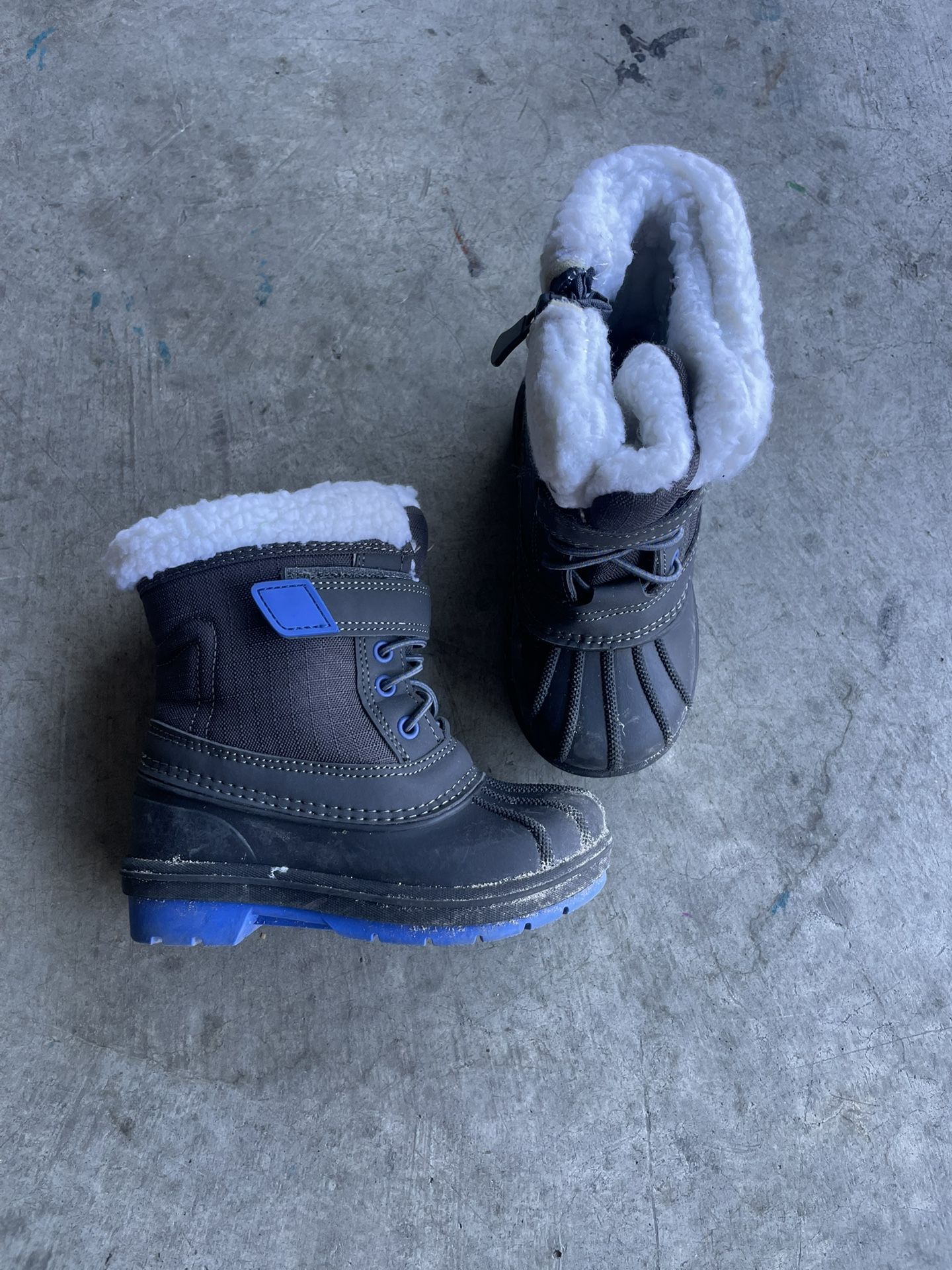 Little Boys Snow Boots Size 9