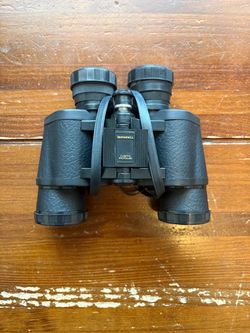 Bushnell Insta Focus Binoculars 7x 35 420 FT. at 1000 YDS. / 140M at 1000M