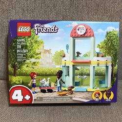 LEGO Friends Pet Clinic (41695) - Complete Set