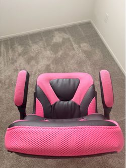 Pink & Black Gaming Chair – Comfortable Office/Desk Chair – Great Condition
