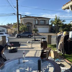 Garage/Yard Sale (Moving Out)