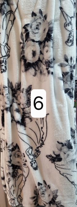 B/W Princess Throw Blanket