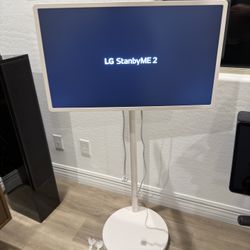 LG Stand By Me 2 LIKE NEW No Issues No Scratches
