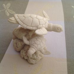 Turtles figurines
