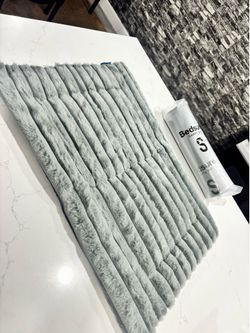 Small and medium PET Crate pads