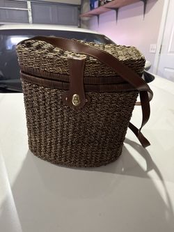 PICNIC BASKET (Brand New)