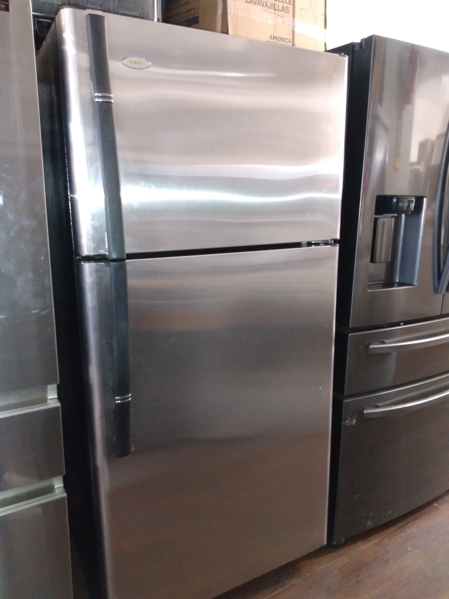 REFRIGERATOR TOP FREEZER STAINLESS STEEL