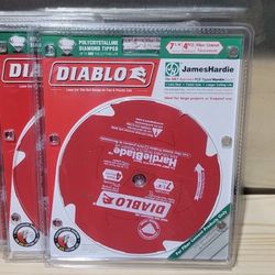 DIABLO

HARDIEBlade 7-1/4 in. x 4-Tooth Polycrystalline Diamond (PCD) Tipped Fiber Cement Circular Saw Blade

