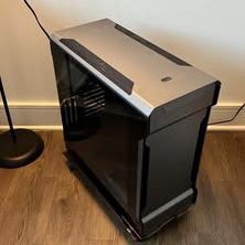 Phanteks Evolv X Mid-Tower Case + Optional Alphacool Eisbaer 420 AIO – Excellent Condition in Box