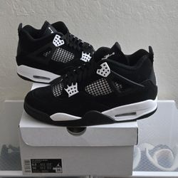 Jordan 4 Retro White Thunder Brand New (DS) 💯Authentic Size 8.5m 