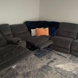 Gray Cloth Recline Sectional 
