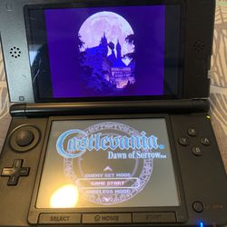 Nintendo 3ds Xl modded with a lot nes 3ds games fully working