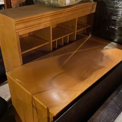 Belfort Desk With Hutch