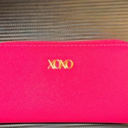 XOXO Hot Pink Wristlet Wallet Zip Around Gold Logo Y2K