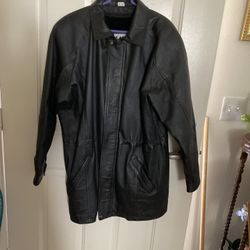 Men’s black leather jacket 