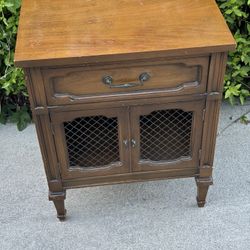 French Provincial Maple Style Nightstand