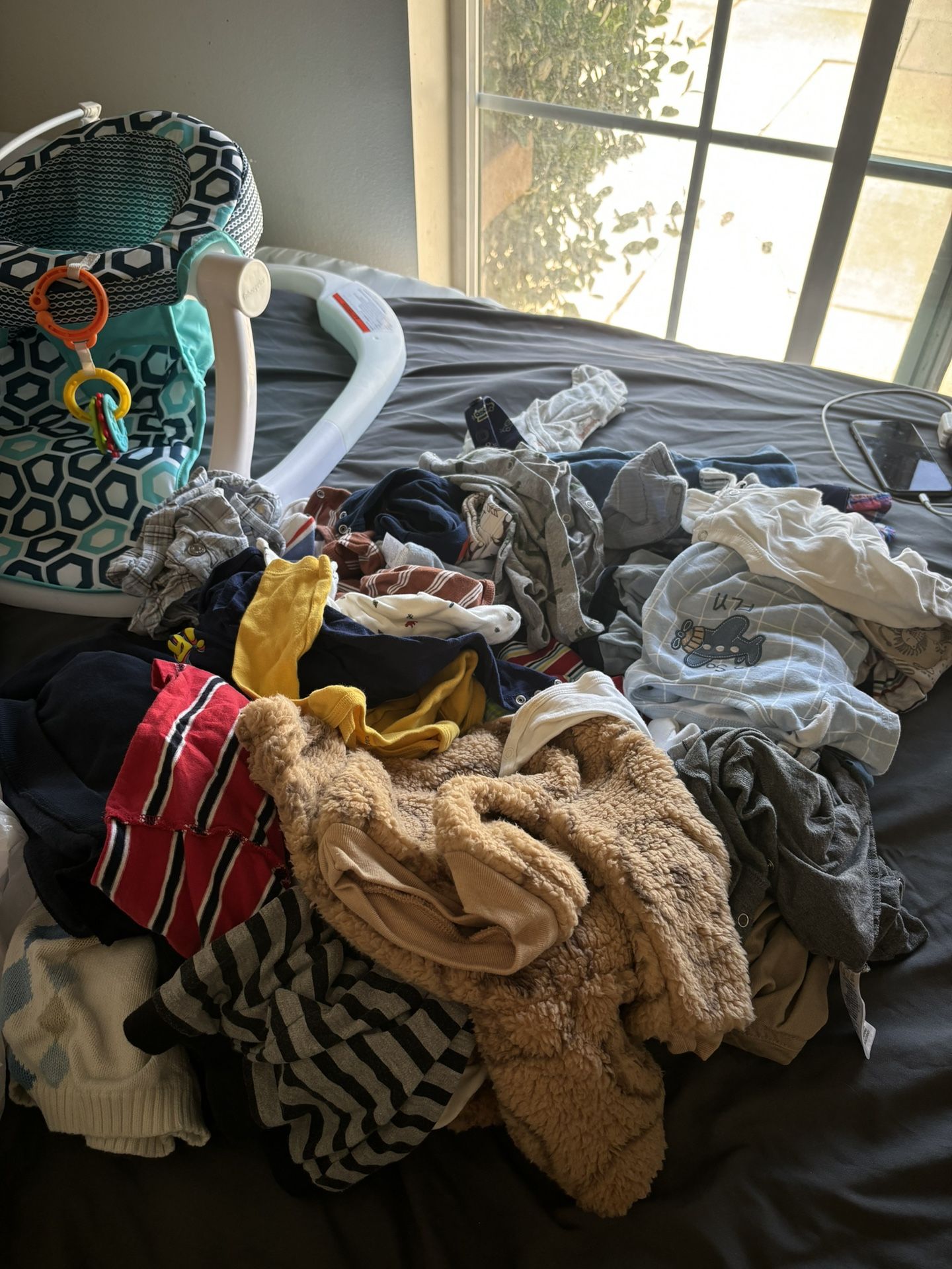 ALOT OF BABY CLOTHES 