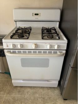 White hot point gas stove