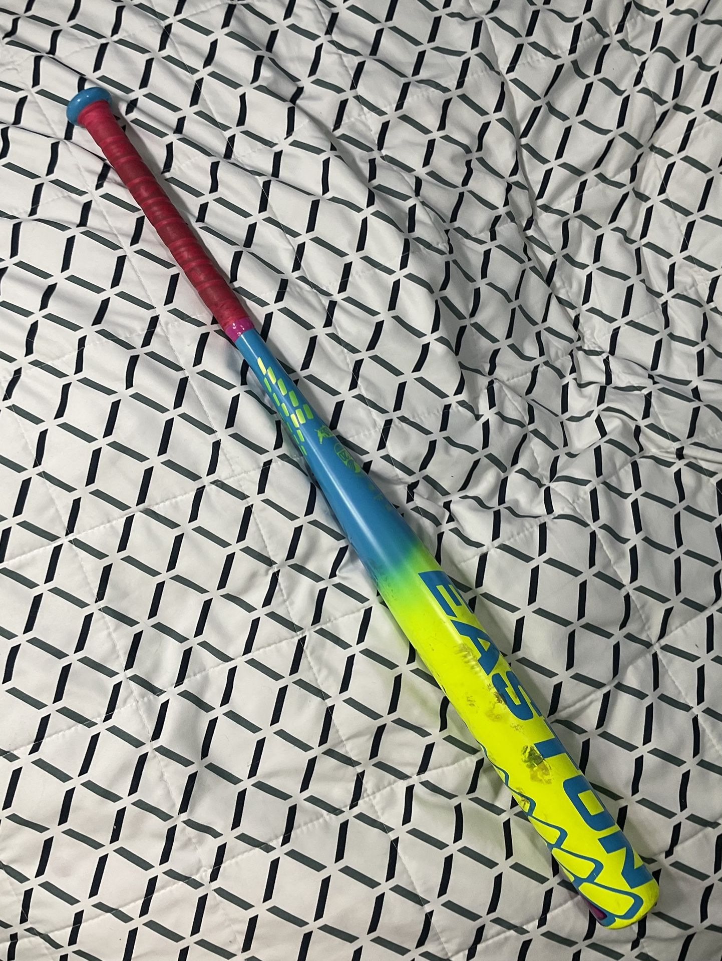 USED EASTON Fastpitch Softball Bat
