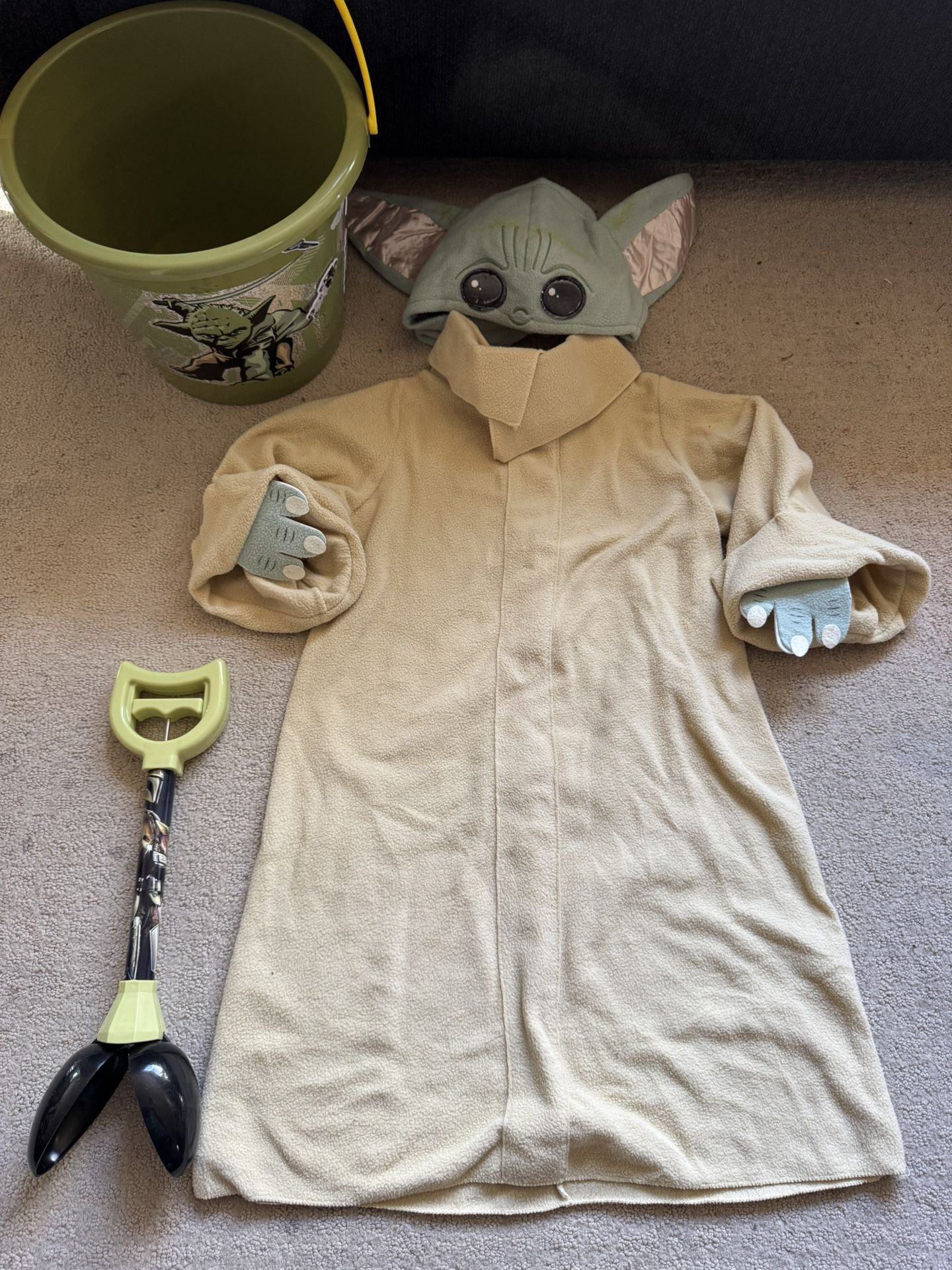 Grogu Halloween Costume
