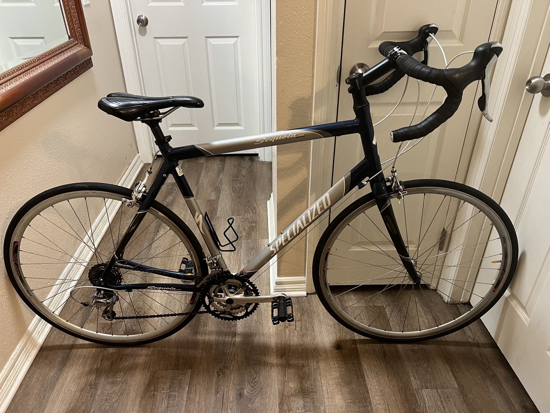 Specialized  Sequoia Elite Touring Bike