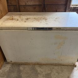 Whirlpool Chest Freezer