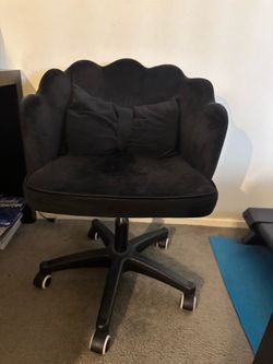 Petal Desk Chair with Bow Cushion Velvet Vanity Chair with Wheels,