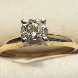 14k Solitaire Ring 