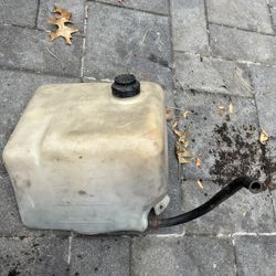 82-92 Coolant Reservoir 