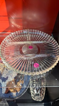 Clear Glass Ribbed Serving Plate