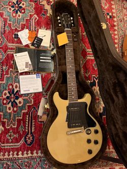 Gibson custom shop Les Paul special DC TV yellow 2023