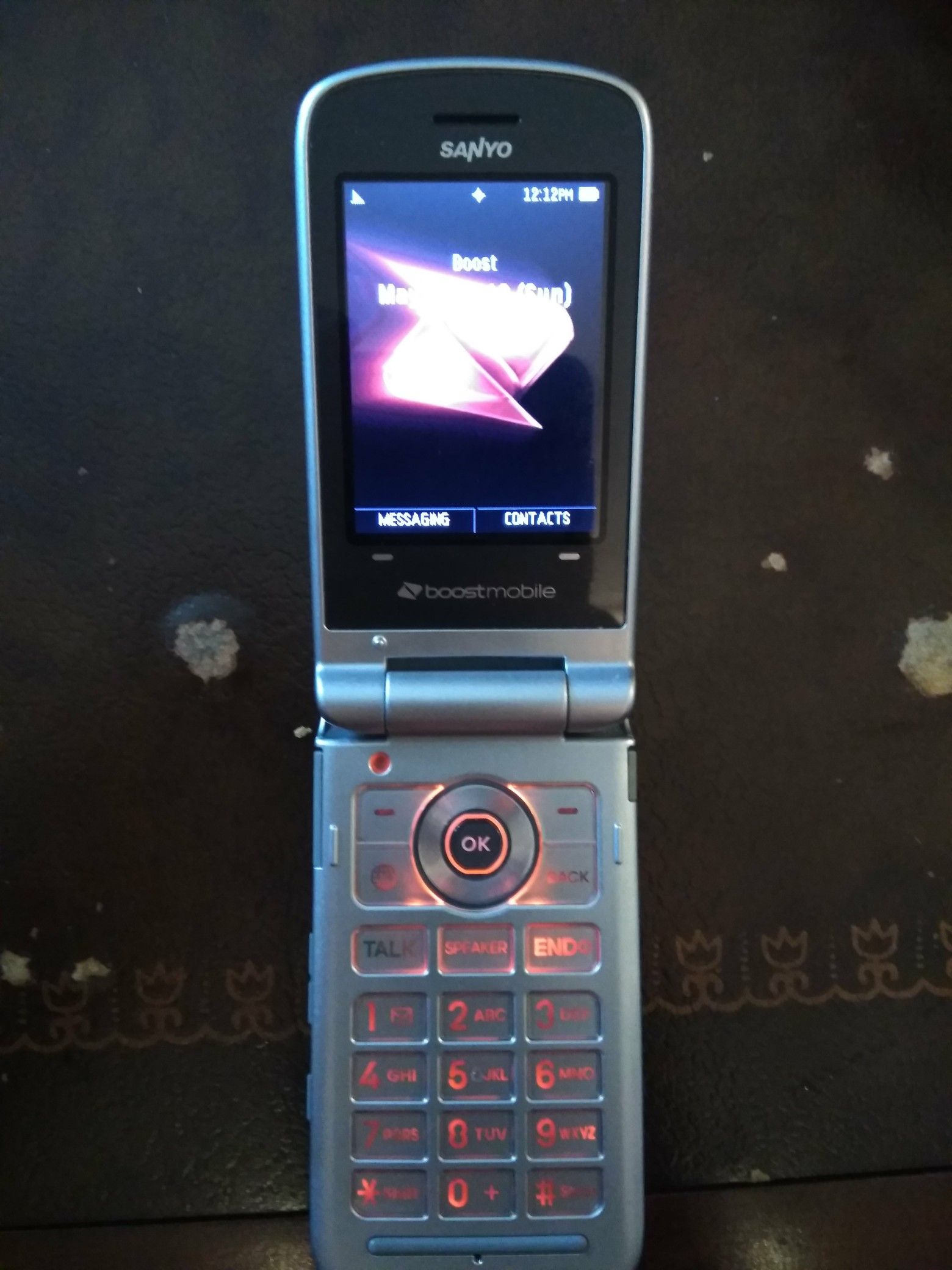 Boost Mobile flip phone