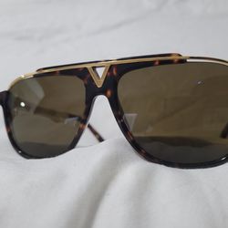 Luis Vuitton Sunglasses For Mens %100 Original for Sale in Avondale, AZ -  OfferUp